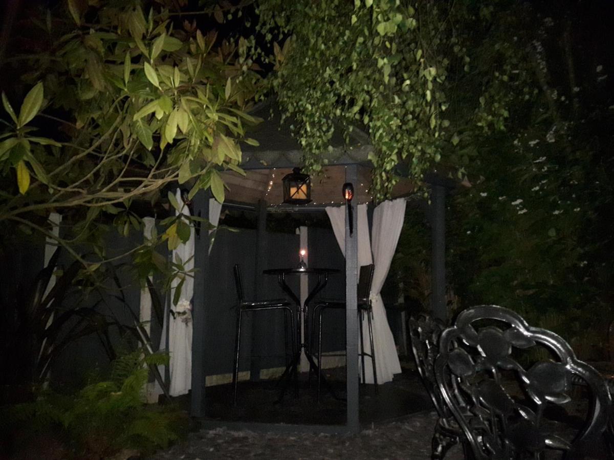 Ever Wanted To Go Off Grid Then This Is For You Sutton Coldfield Exterior photo